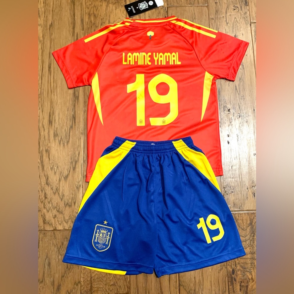 Lamine Yamal Spain Jersey Youth Large Size 28 - Kids Set 2 Piece Kit Ships Today